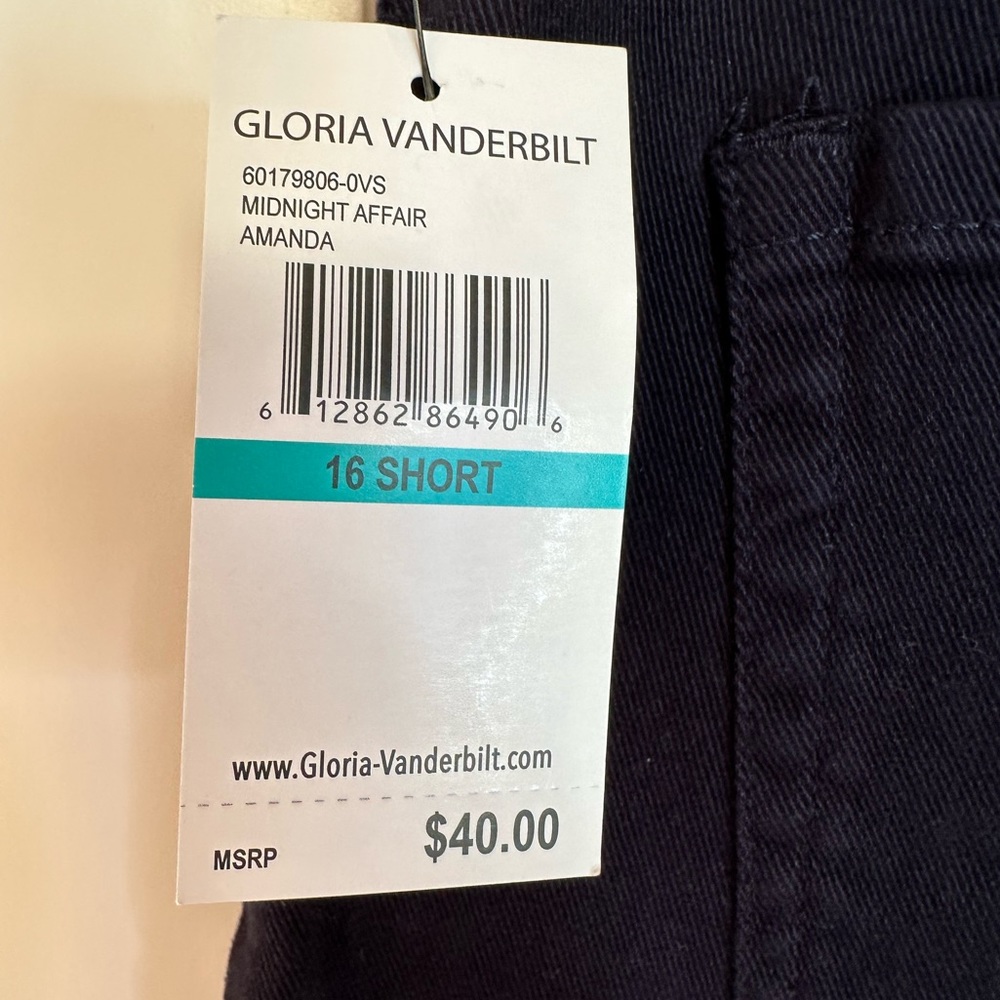 Women’s Gloria Vanderbilt Amanda Style Jeans-Size 16 short -Petite Tapered Leg - Picture 6 of 6
